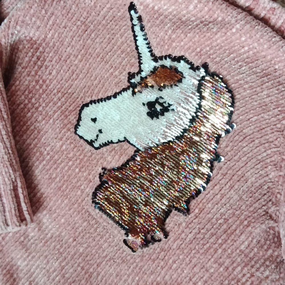 Sweater - Picture 4 of 10